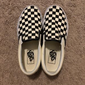🖤 Checkered Vans Slip-ons 🖤